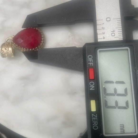 Tear drop ruby pendant in sterling silver - Picture 5 of 6